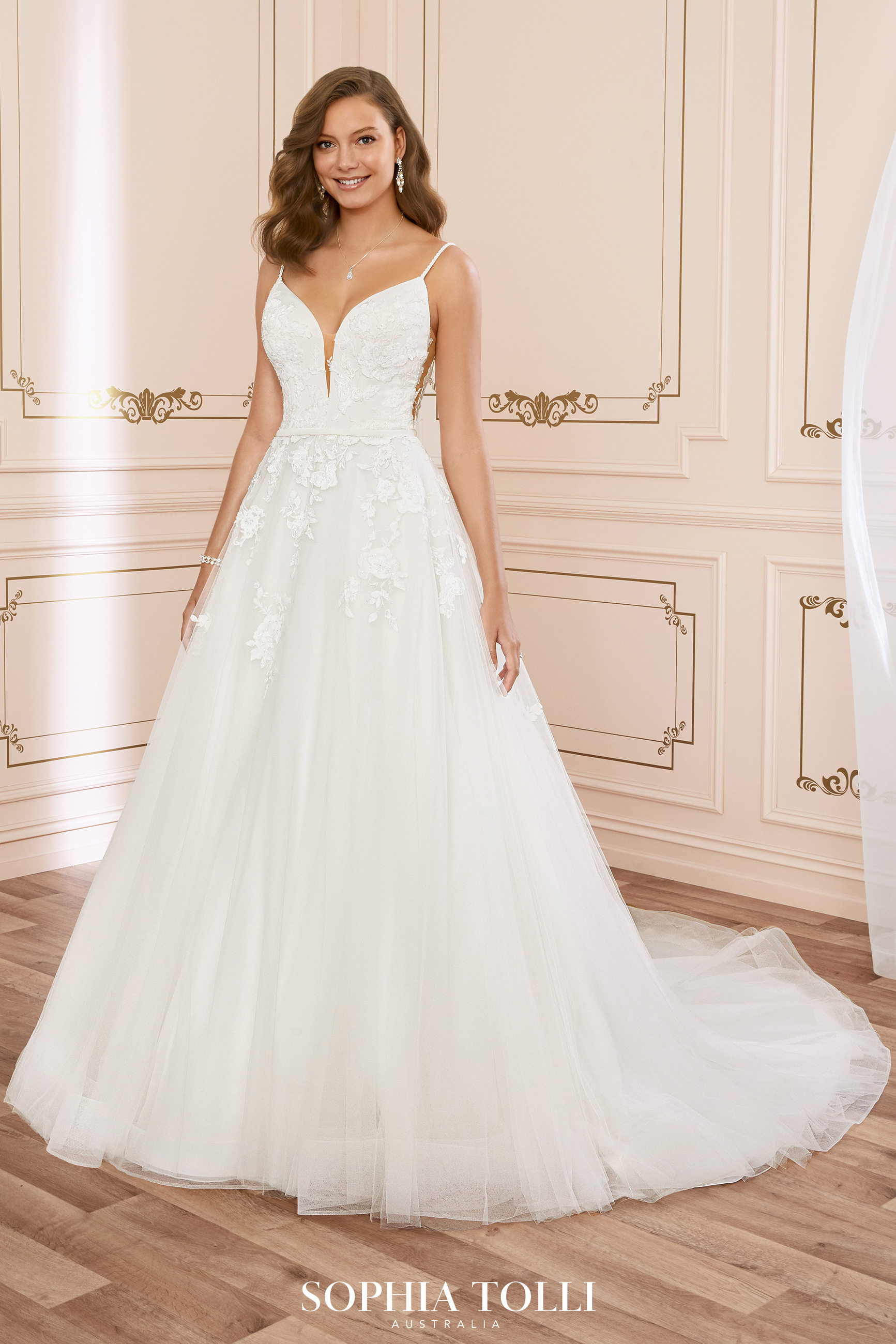 Sophia Tolli