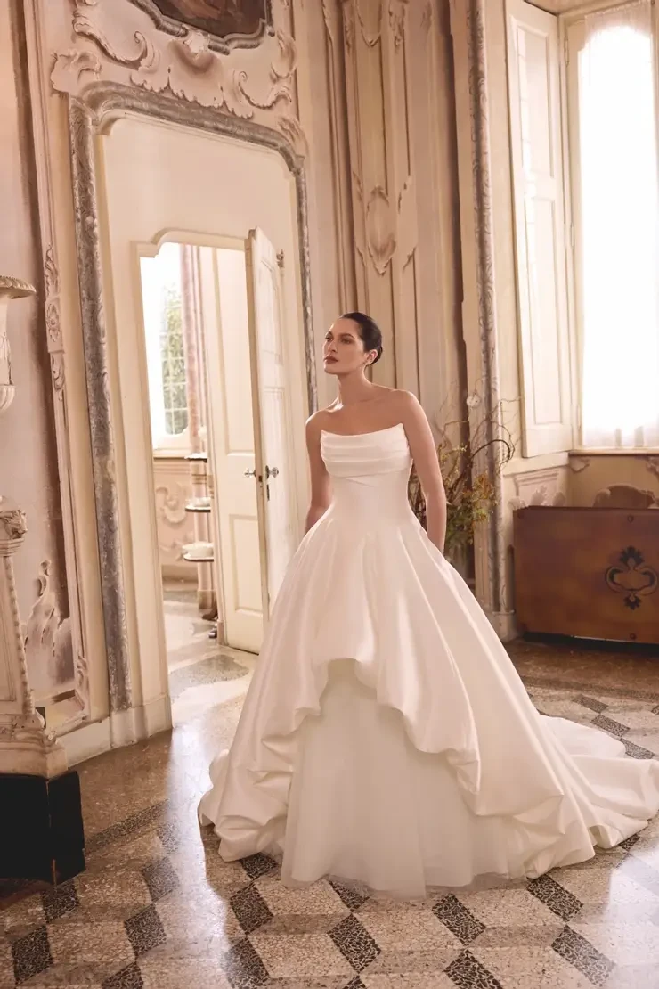 Model wearing Justin Alexander wedding dress